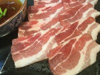 ダシをつけて食べる新感覚の焼肉