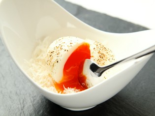 余韻が残る逸品『カルボナーラの再構築』