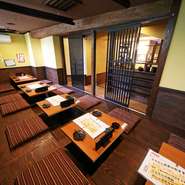 店内は、フロアだけの半貸切から店内貸切まで、柔軟にかつ親切に対応してくれます。メンバーやシーンに合わせ、最適な宴会メニューが利用できます。
