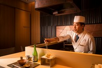 前菜/天麩羅9品/かき揚げにて天丼または天バラ(赤出し付き)、または天茶/香物/水菓子
