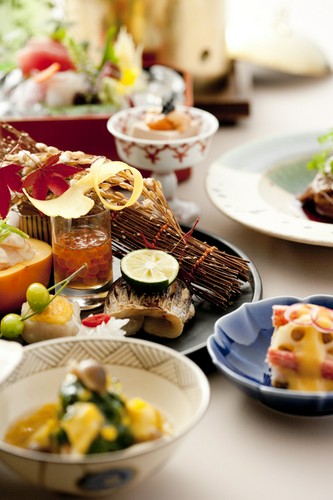 季節の味わいを楽しんでいただく期間限定フェアを随時開催
