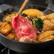 ・食材によるアレルギーのあるお客さまは予め係にお申し出ください。
・仕入れの状況によって内容が変更になることもございますので、予めご了承ください。
・表示金額には消費税、サービス料（15%）が含まれております。
・写真はイメージです。