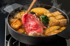 おすすめの黒毛和牛とこだわりの国産野菜を水簾のタレでお召し上がりください。
