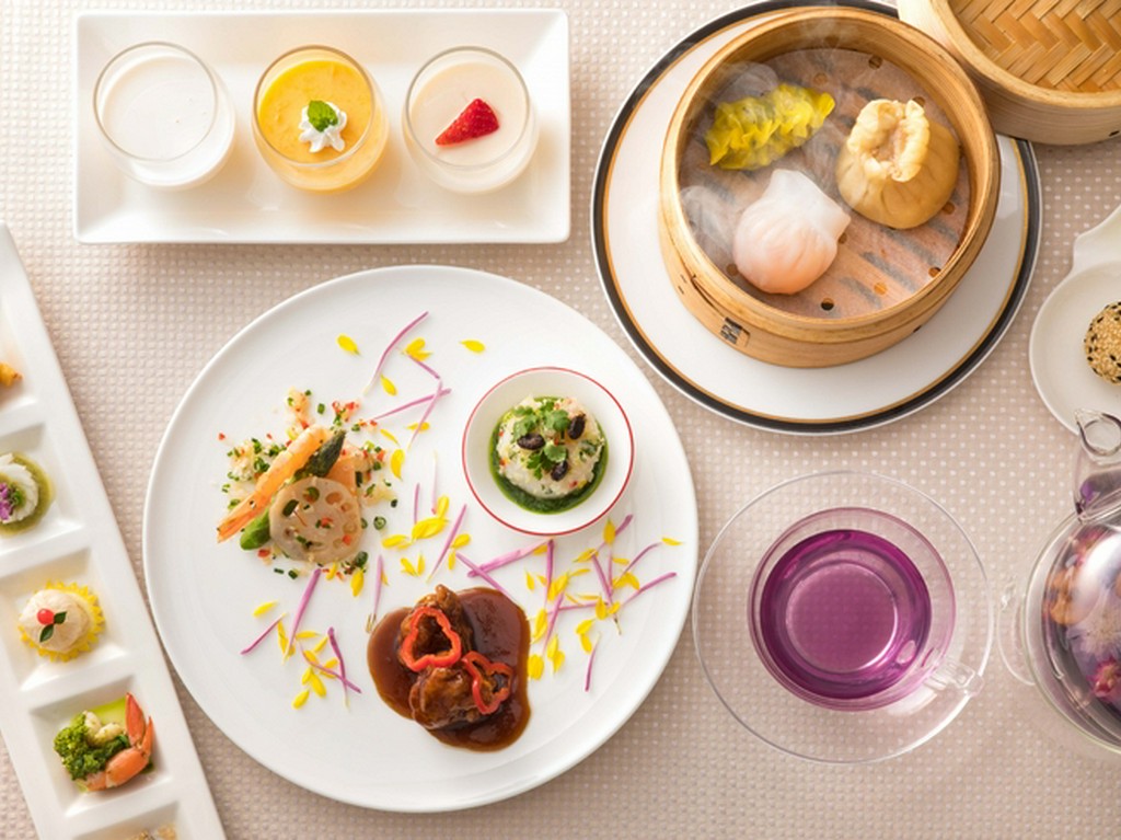 ご家族の団欒には明るい雰囲気のランチタイムもおすすめ