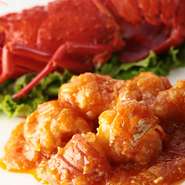 エビを贅沢に使った人気の味。プリプリとした食感と甘辛のソースが相性抜群です。
