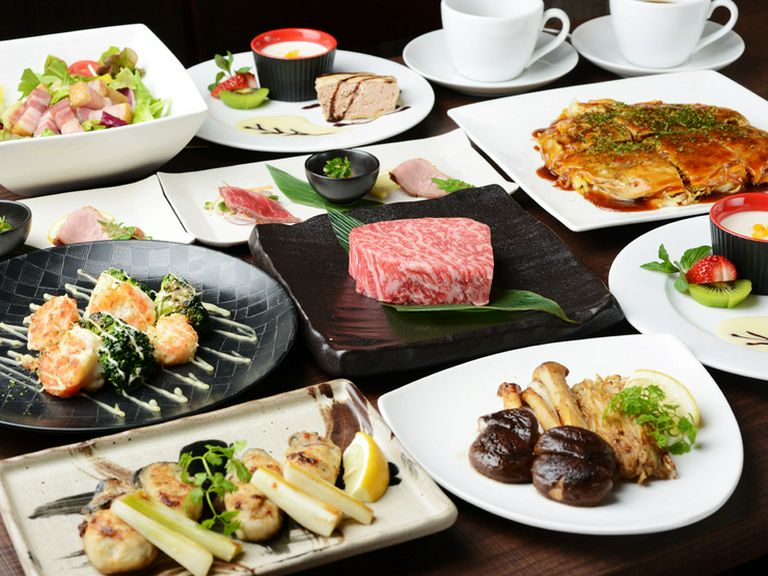 豊富なコースで、海鮮＆ステーキが楽しめる