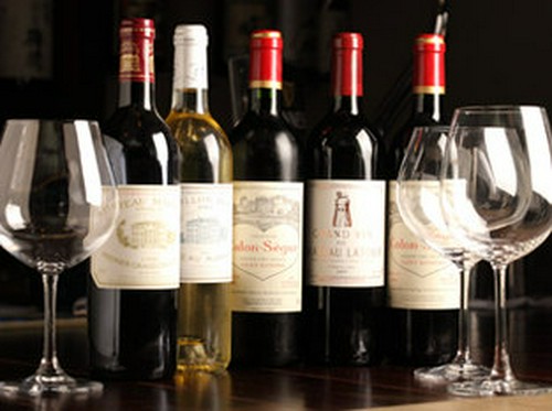 ワインなど、料理に合うお酒の種類も豊富