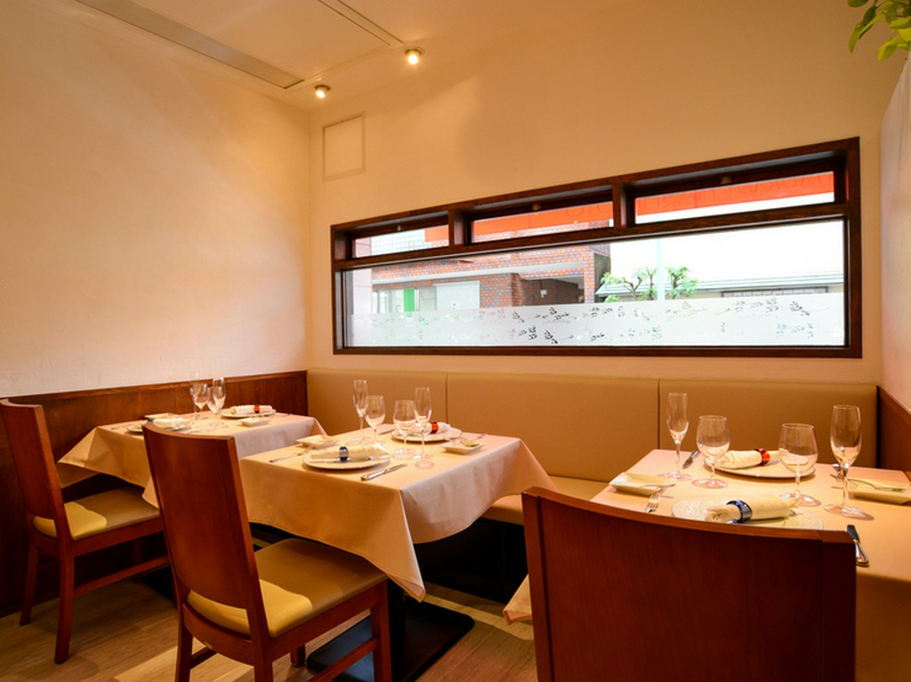 銀座の味を堪能しつつ、温かな雰囲気の中で進めていく接待