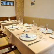 コース料理には、全てデザートとコーヒーがセットになっています。お洒落で美味しい料理は、女性の心をくすぐります。スイーツの優しい甘さは女子会を盛り上げ、笑顔の華が咲き誇るでしょう。