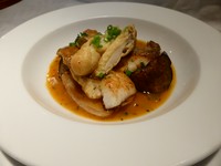 ランチコース　メインディッシュの一例
（ランチもコースのみのご用意です）