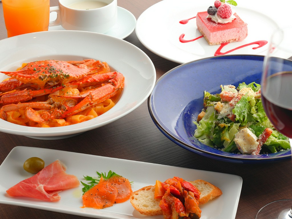 人気のヘルシーな『フィエスタコース』は、彩りも鮮やか！