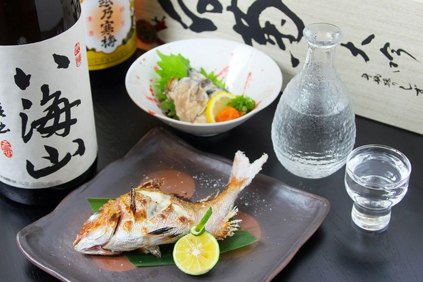 その時期ならではの鮮魚や産地にこだわった食材を満喫