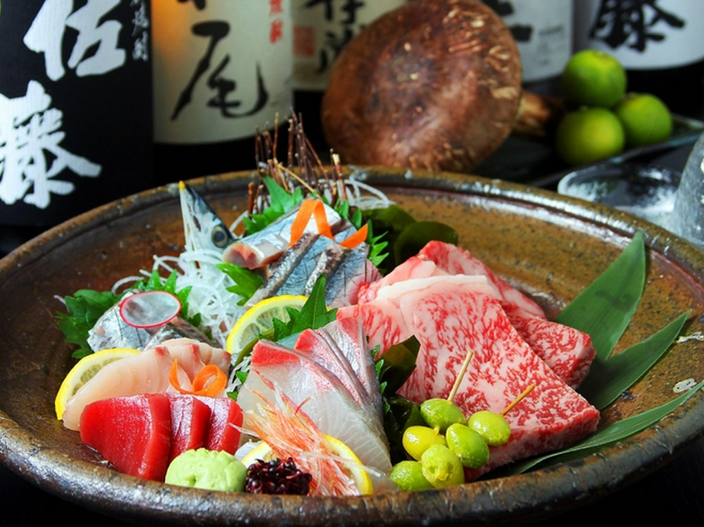 瀬戸内海の海の幸や、地元自慢の「高梁備中牛」を取り揃えています