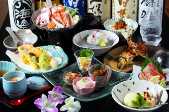 新鮮なこの時期ならではの食材をたっぷり使った『会席コース』　3000円～