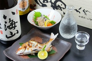魚の目利きには自信あり。毎日市場でその日の良質な鮮魚を厳選