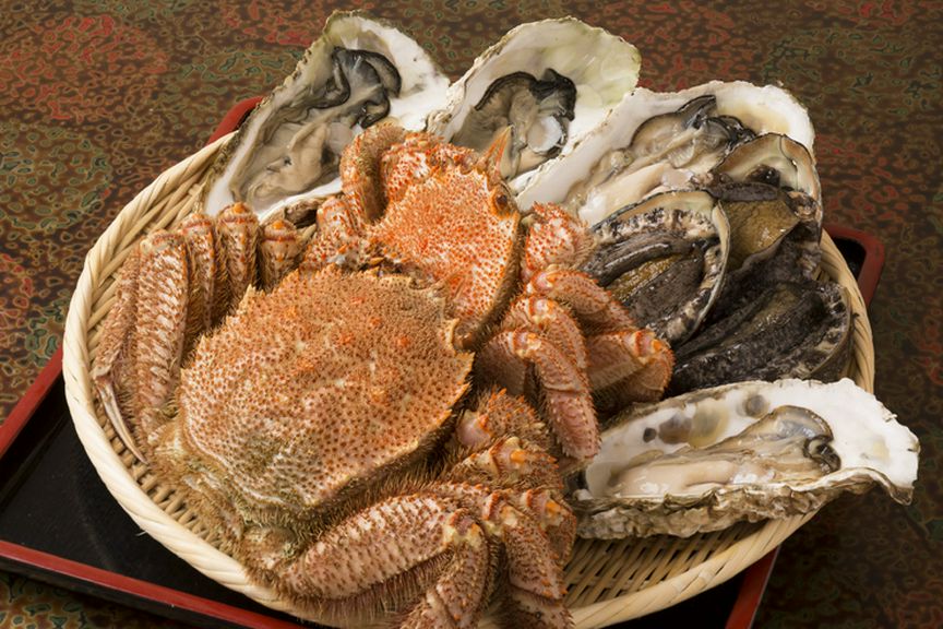 庶民的なお値段で食べられる、地元の海の幸の新鮮さに驚きます！