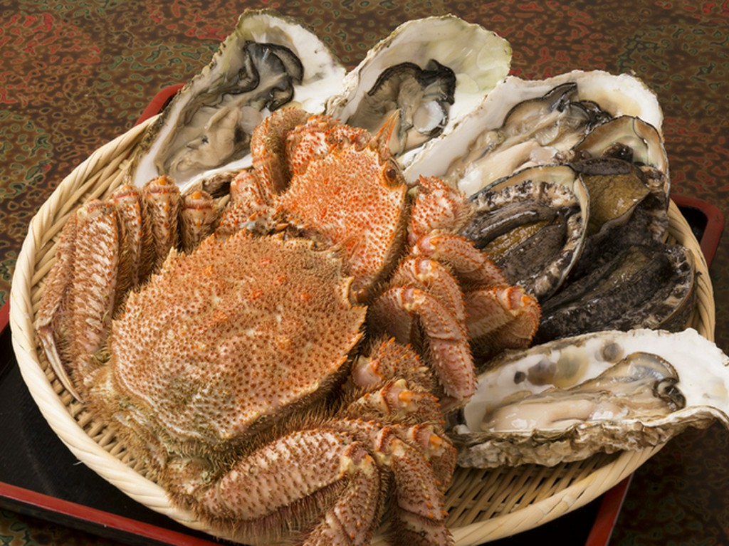 庶民的なお値段で食べられる、地元の海の幸の新鮮さに驚きます！