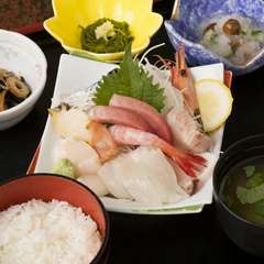 スピードと味で勝負するならこの一品『上刺身定食』