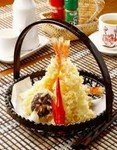 和食の王道天ぷらももちろん季節の天ぷらでご用意。