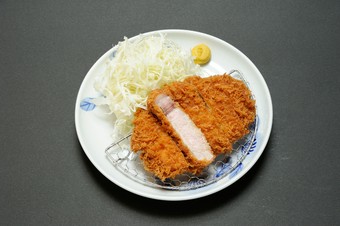 厳選特上ロースカツ（180g）