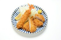 （海老フライ、一口ヒレカツ、イカフライ）