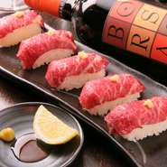 舌の上でとろける馬肉をお寿司にしてみました。特製のだし醤油と共にお召し上がり下さい。