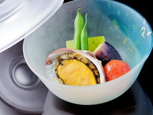 旬の食材をふんだんに使用した『炊き合わせ』