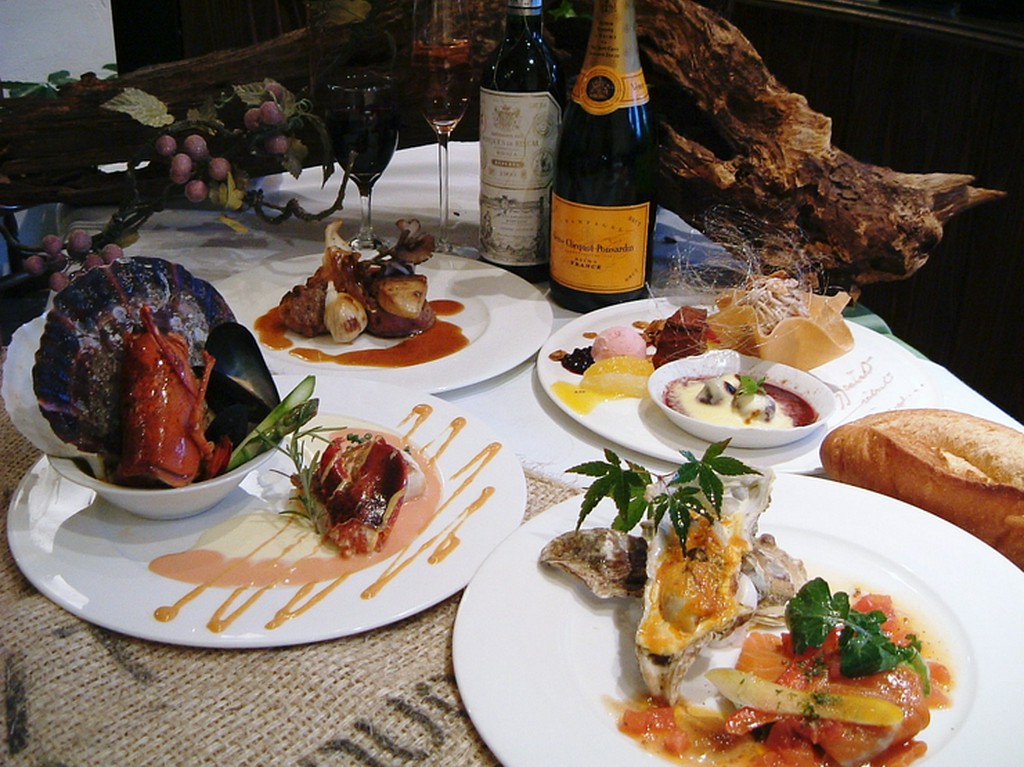 フォアグラ・トリュフ・キャビア・三大珍味を使ったお得なフルコース