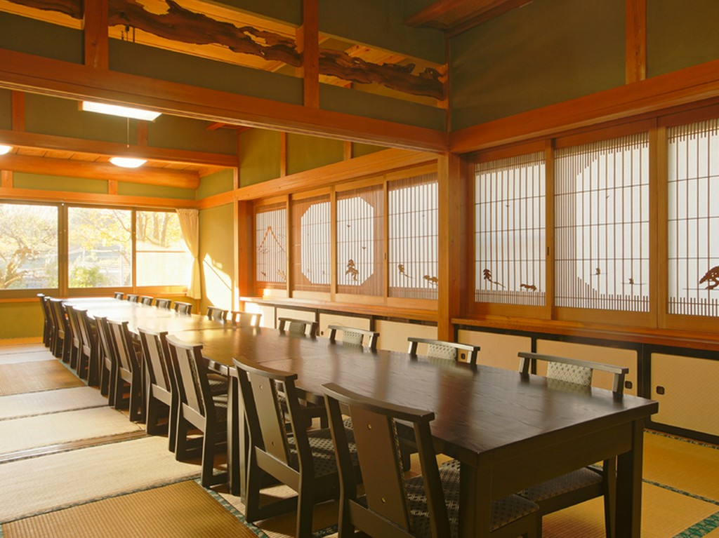 50畳の大広間を完備。少人数から50名様まで対応可能