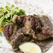 鯨をはじめとする長崎の郷土料理を、お手ごろな価格で味わえます。鮮度が良いから美味しさも格別です。