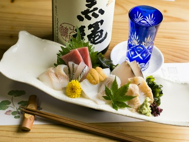 素材の良さを丸ごと活かした『お刺身　盛り合わせ　一人前』