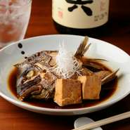 その日に仕入れた新鮮な食材をつかった【紺屋町　のだ】の「本日のおすすめメニュー」。行く度に違った味わいが楽しめ、毎日通っても飽きのこないお店です。