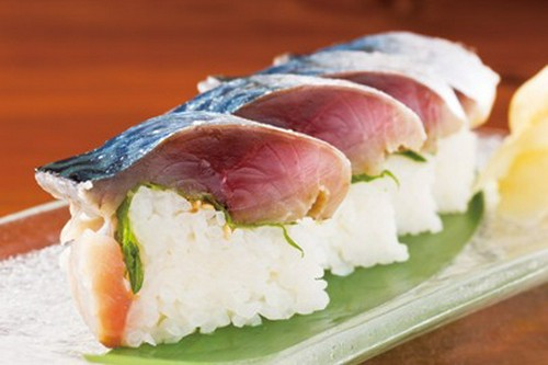素材の旨味を存分に活かした『さばの棒ずし』も人気の一品