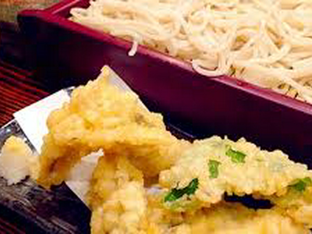 初夏のお楽しみ【あなご天ざる】