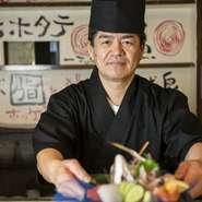 食材があれば、できる限りリクエストやご要望にお応えしたいと考えています。食べたいものを好きな味付けで楽しむ、自分好みの楽しみ方で食事が出来る店でありたいと考えています。