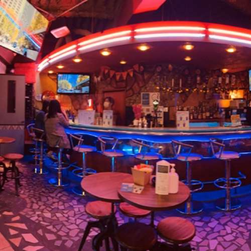 CAFE&BAR with KARAOKEBOX ZigoZ 北見/バー・カクテル 写真 | ヒトサラ