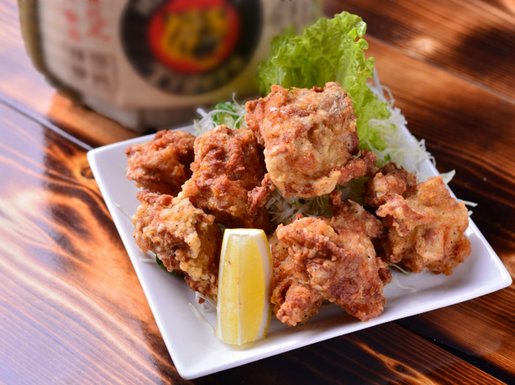 漬けだれにこだわりのにんにくと生姜を使用『釧路名物ザンギ』