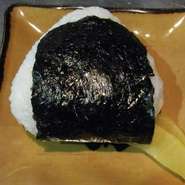 鮭・梅・かつお・・・各300円
たらこ・筋子・いくら・・・各450円