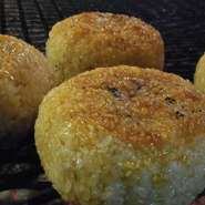 みそ汁、つけもの付き