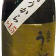 日本酒度＋１５　酸度１．２
日本三大米どころと呼ばれる筑後地方の北部に位置する福岡県久留米市の銘酒です。自社田にて地元農家との共同で栽培する山田錦を全量使用。米の風味を生かしたキレのよい超辛口酒です。