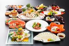 その日の厳選した食材で旬を堪能する祝膳に最適なコースです。大将が特別にご用意いたします。