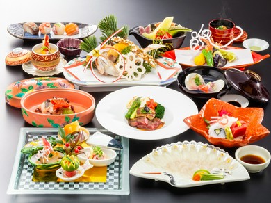 その日の厳選した食材で旬を堪能する祝膳に最適なコースです。大将が特別にご用意いたします。