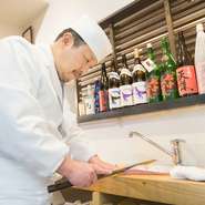 目で見ても楽しめるよう、器や盛り付けにも心配りを忘れずに