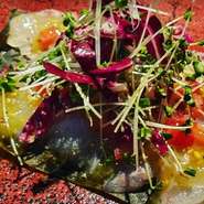 勇杏特製のカルパッチョソースでご提供いたします。