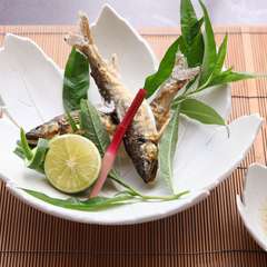 季節の風物詩「鮎」　※料理は一例。季節ごとに変更。要予約。