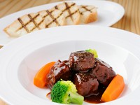 胡麻仕立ての味付けが効いた『松阪牛のバンバンジー』