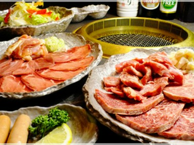 ご家族で楽しむ焼肉食べ放題。個室・お座敷ございます。