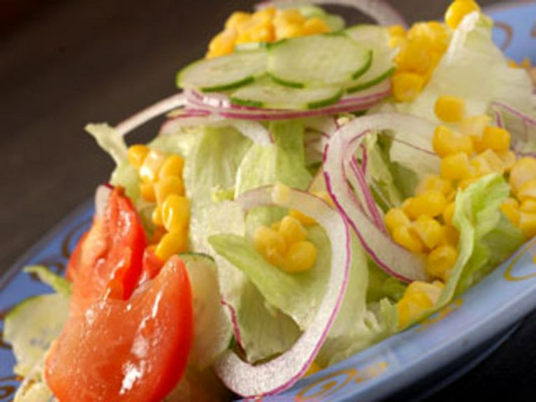 お肉と一緒に新鮮野菜もどうぞ