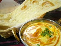チキンカレー／ナンorライス／サラダ