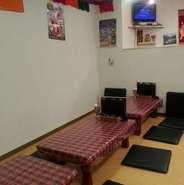 異国ムードにあふれながら、店内にはお座敷席も。ゆっくりとくつろぎながら食事が味わえます。